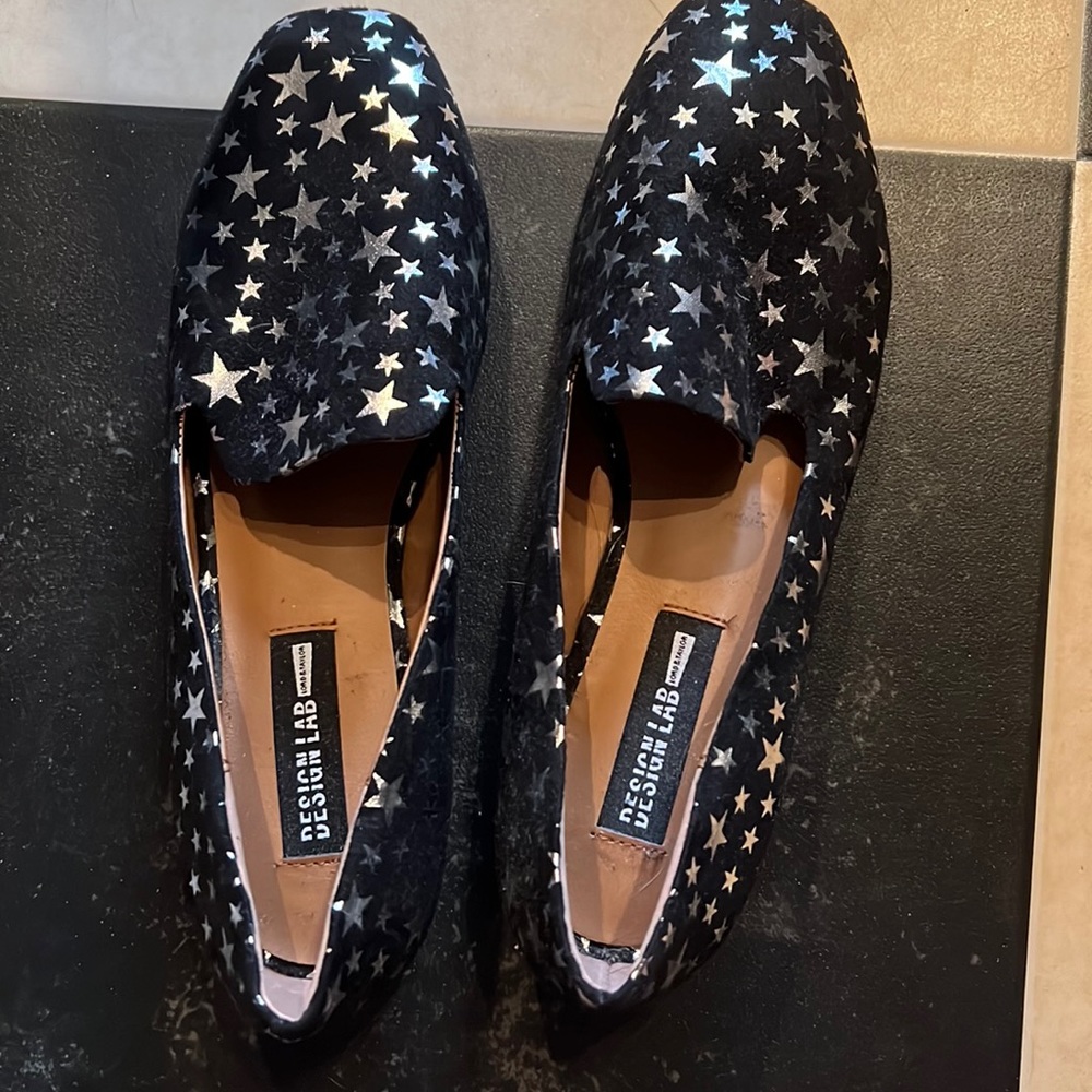 Design lab size 6 never worn loafers.  Black with silver stars